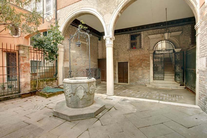 Grimaldi Apartments Cannaregio เวนิส ภายนอก รูปภาพ